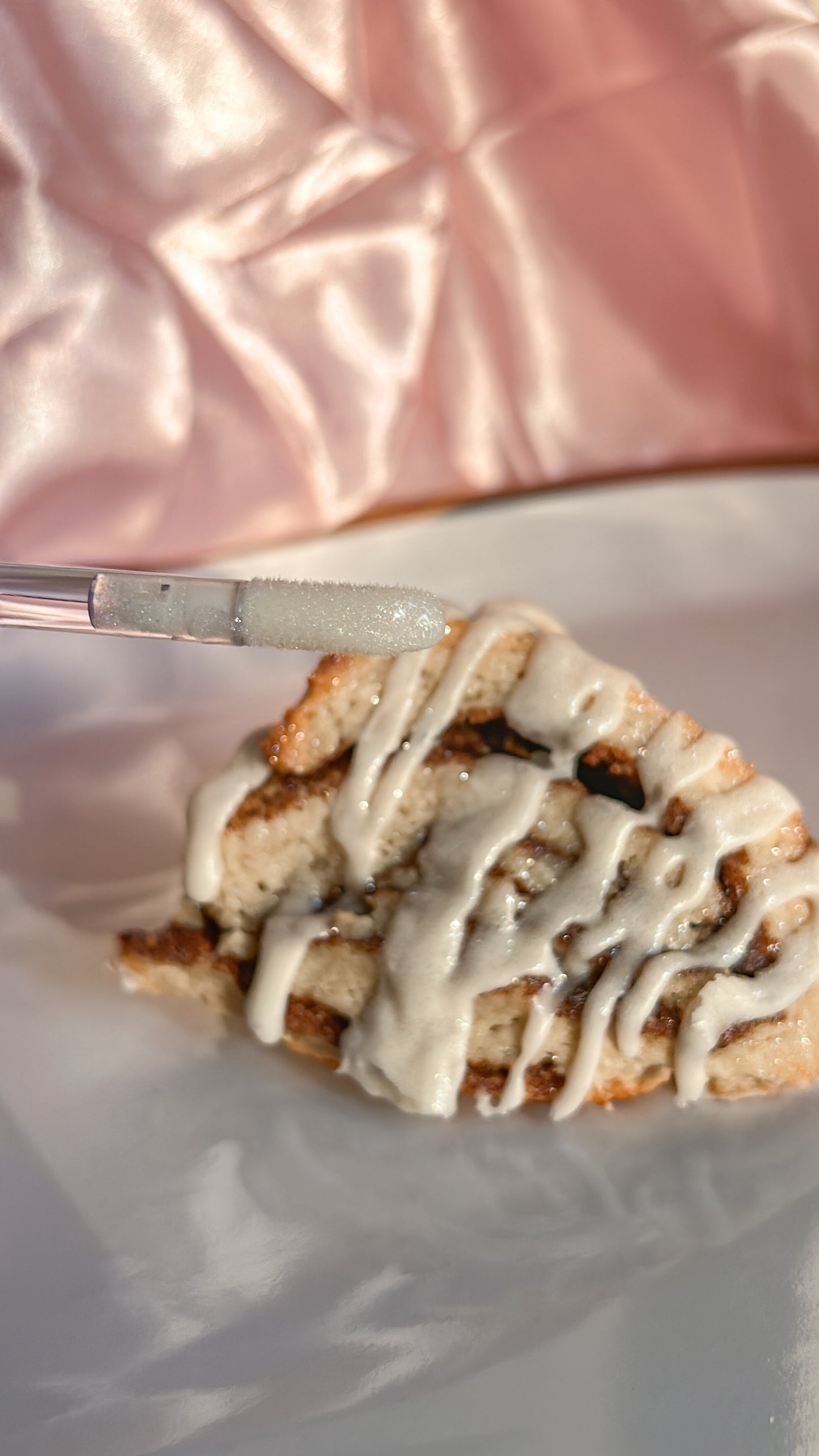 Cinnamon Roll Lipgloss